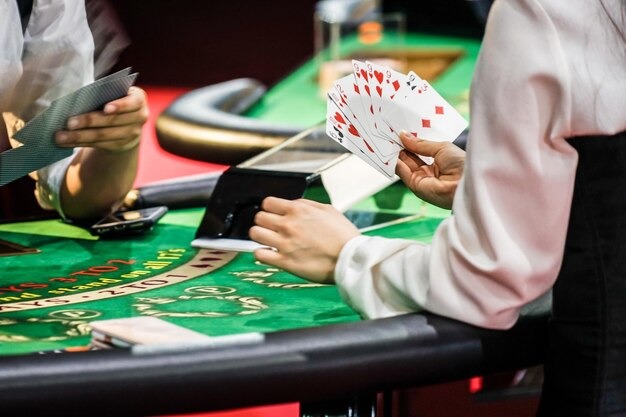 judi adalah live roulette dealer on mobile screen